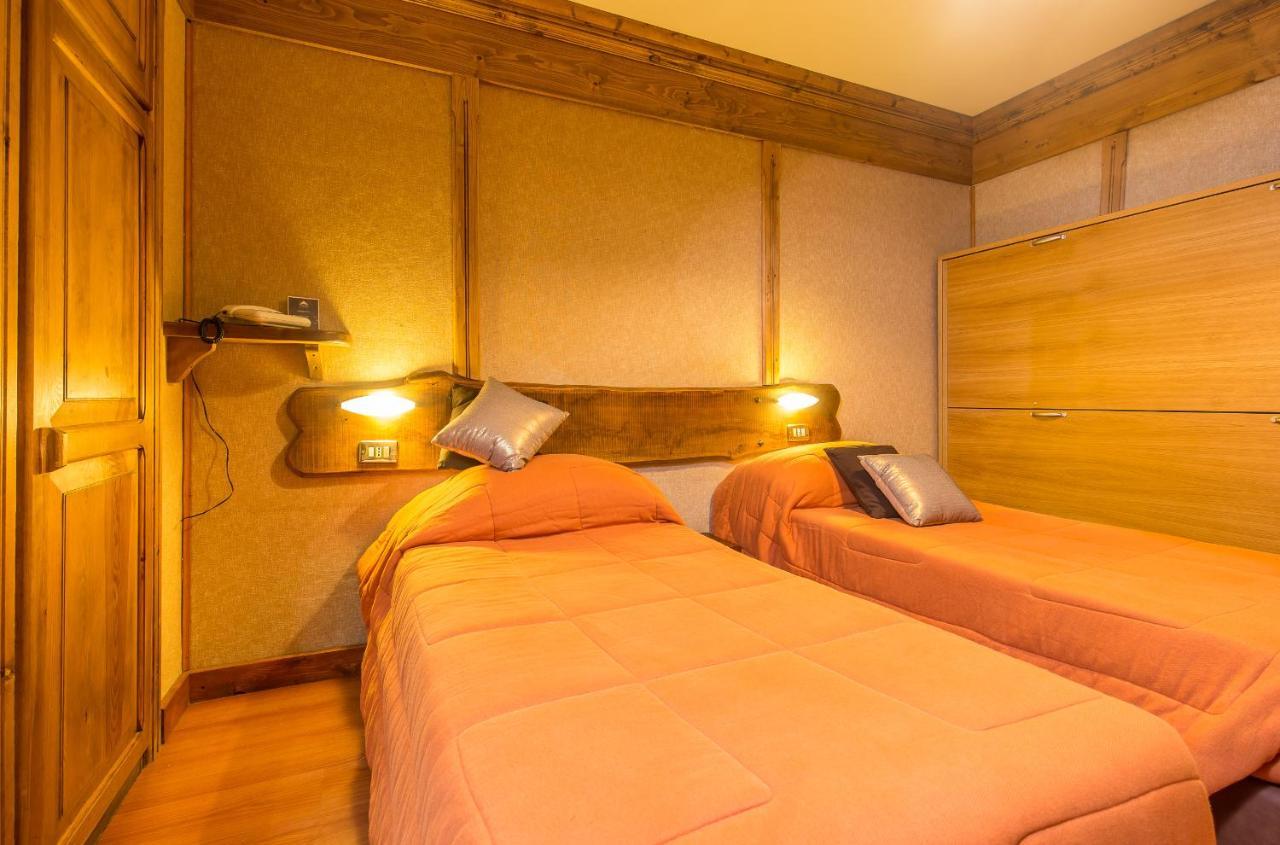 Hotel Togo Palace Терминилло Экстерьер фото